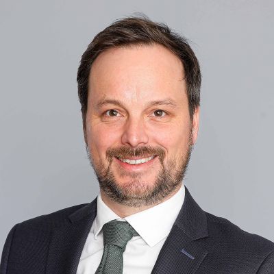 Philip Osterhammer, Partner

Wirtschaftsprüfer
Master of Auditing & Taxation (M.A.)
Bachelor of Sience (B.Sc.), Weilheim